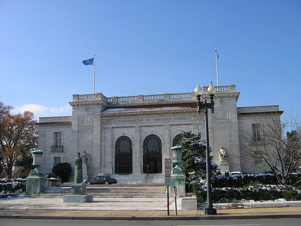 Archivo: sede de la OEA en Washington, 6 de diciembre de 2005. Contexto institucional de IdLAC; no muestra la demostración de abril de 2026.