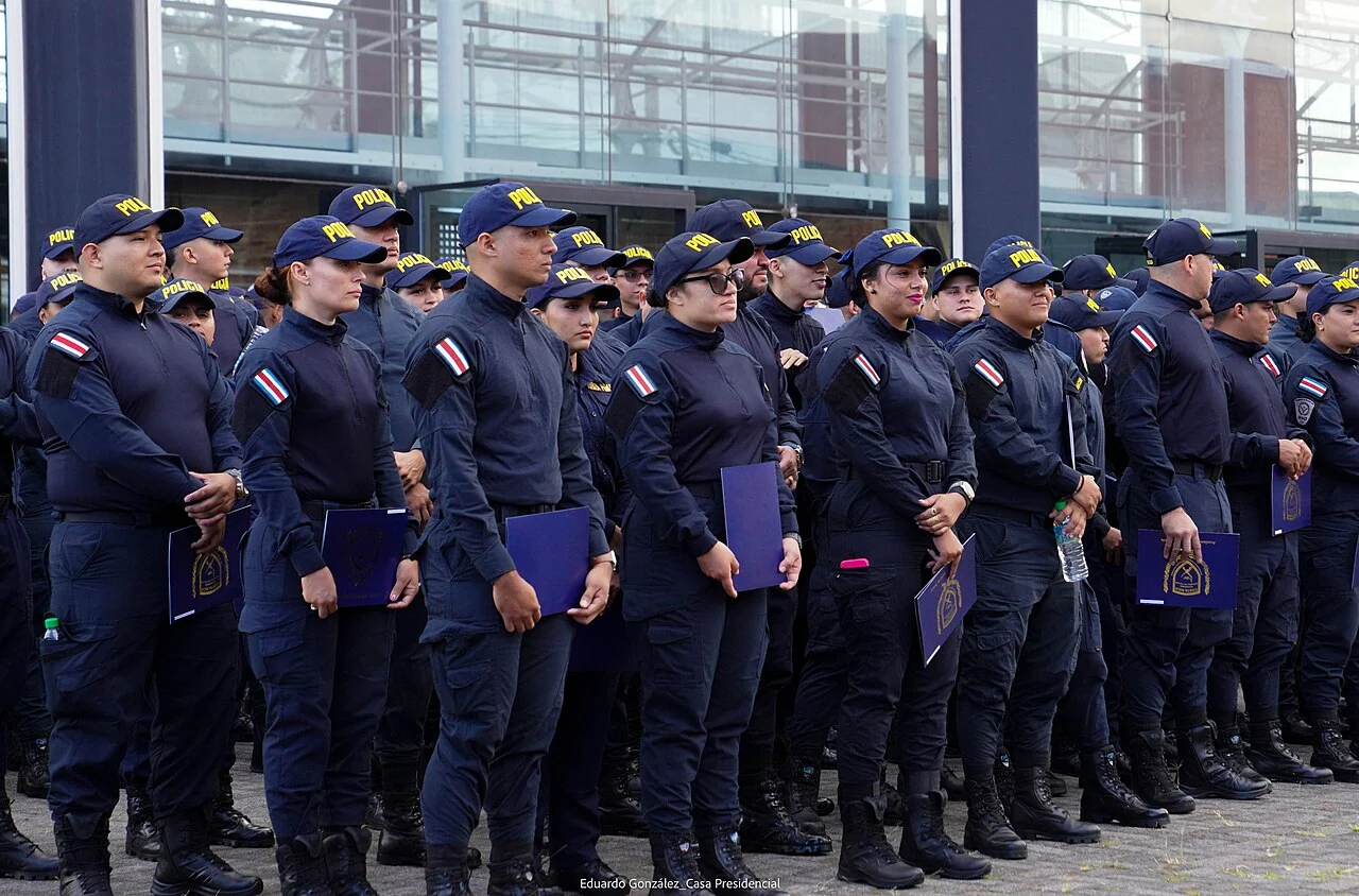 Imagen de contexto: Acto de graduación de policías en Costa Rica. Archivo, 2025-02-17. No corresponde al hecho actual.