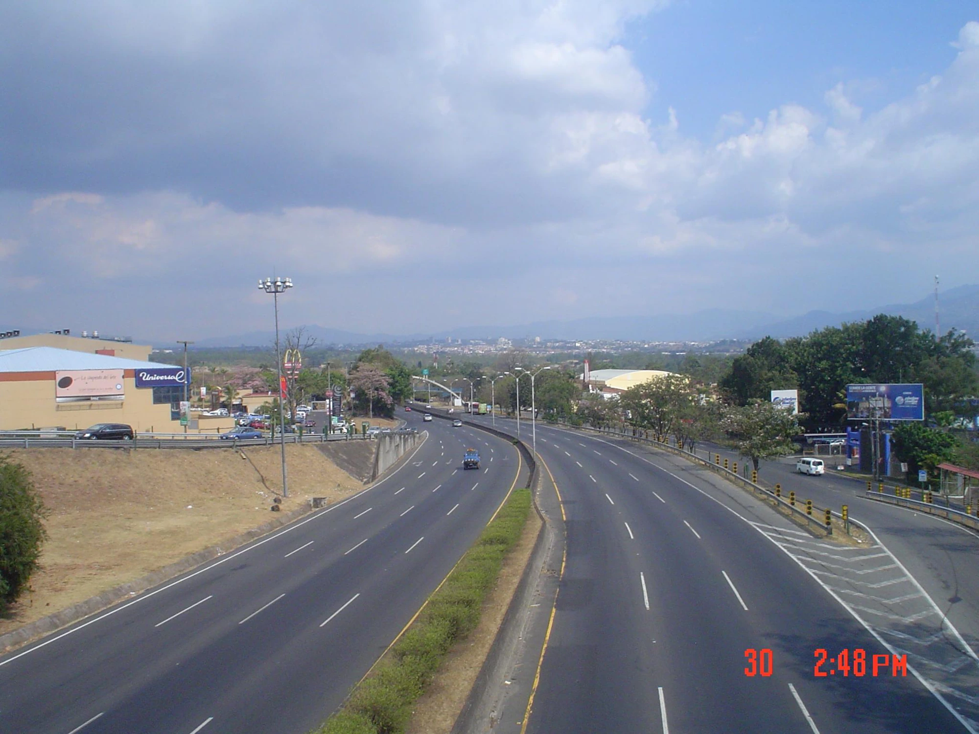 Archivo: autopista General Cañas, 30 de marzo de 2009. Parte del corredor San José–San Ramón; no muestra las futuras obras financiadas.