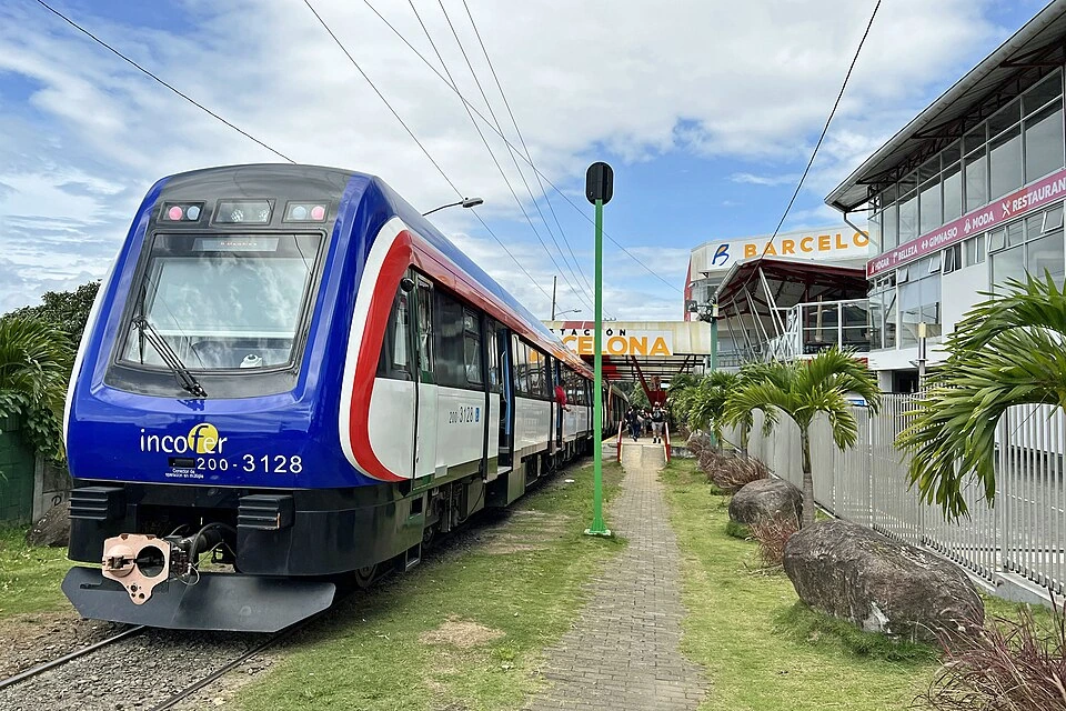 Archivo: estación Barcelona del tren urbano operado por Incofer en Tres Ríos, 19 de agosto de 2022. No muestra el futuro tren eléctrico financiado por el proyecto.